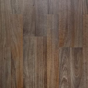 Un pavimento in parquet a effetto affumicato